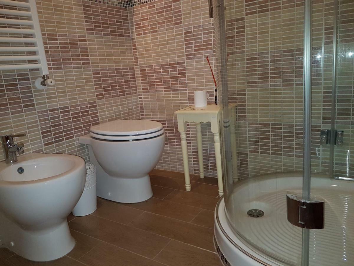 Antica Casa Di Famiglia Hotell Castiglione del Lago Exteriör bild