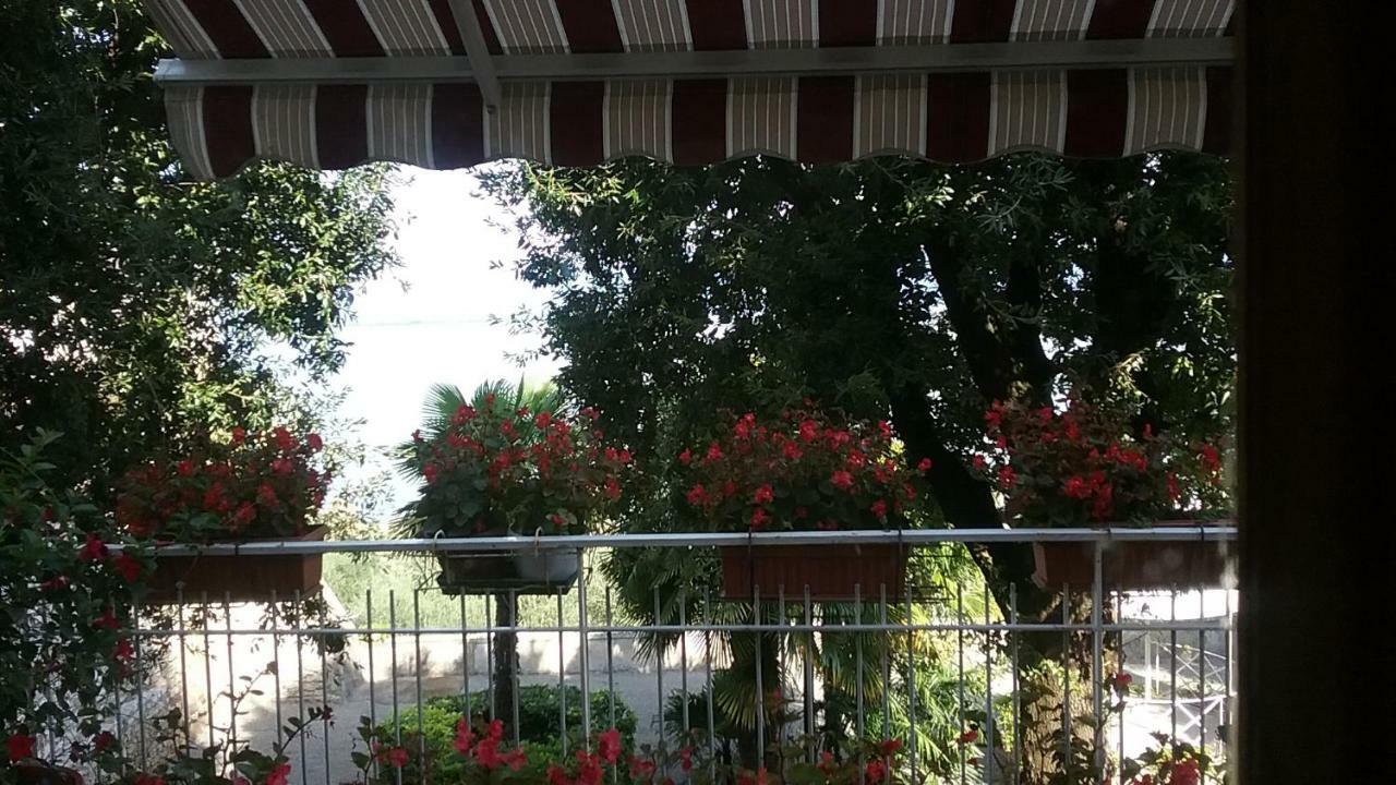 Antica Casa Di Famiglia Hotell Castiglione del Lago Exteriör bild
